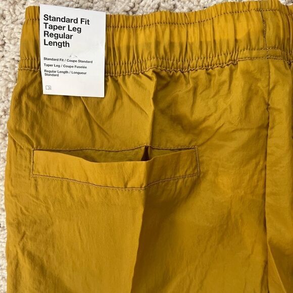 Nike Club Men's Lightweight Woven Pants - Picture 9 of 11